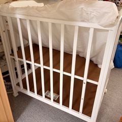 カトージ　ミニベビーベッド　ホワイトの画像