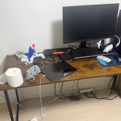 冷蔵庫電子レンジ机洗濯機ケトルの画像