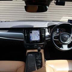 検査10年3月V90 T5モメンタム 法人ワンオーナー/ERST18インチ/アンバーレザー/9インチナビ/地デジ/360度カメラ/INTELLI SAFE/ACC/点検記録簿の画像