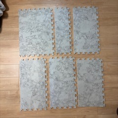 【相談中
】大判大理石調ジョイントマットの画像