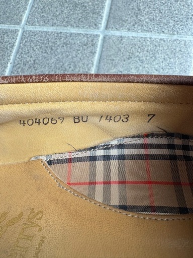Burberryローファー