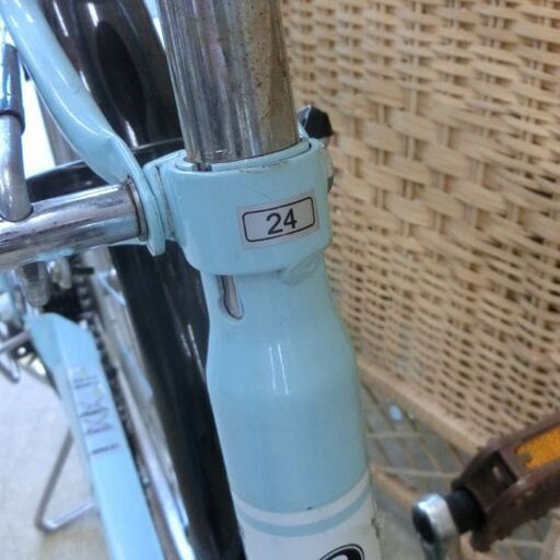 自転車 24インチ 青系 水色 シティサイクル 6段変速 6段切り替え ライト付き 鍵付き かご付き a.n.desigh works SNUK06925 札幌市 西野店