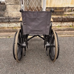 折りたたみ車椅子◇自走式◇防水樹脂製◇24インチの画像