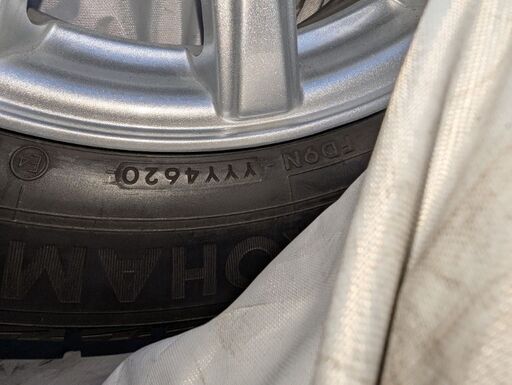 【プリウス・ノア等】ヨコハマ スタッドレス 195/65R15 アルミセット
