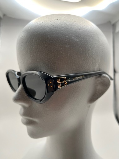 Gentle Monster Duns サングラス ブラック 黒 ゴールド金具 人気モデル ケース付き Gentle Monster Duns サングラス ブラック 黒 ゴールド金具 人気モデル