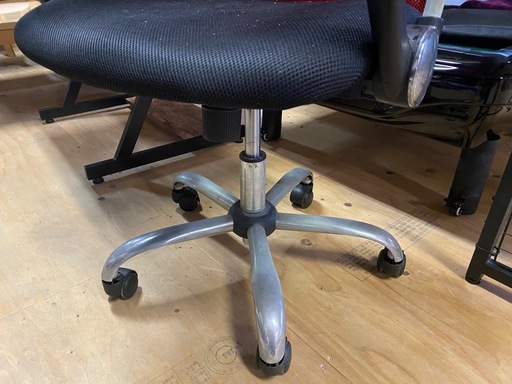 メッシュチェア