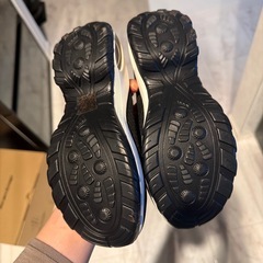 【美品】ウィメンズ ランニングシューズ23.0～23.5の画像