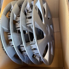 ダイハツ ホイールカバーの画像