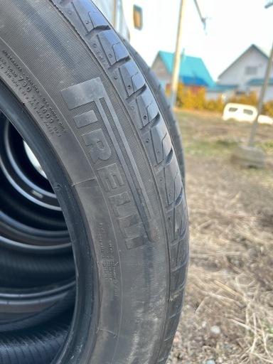 バリ山 ピレリー 235/50r18 4本