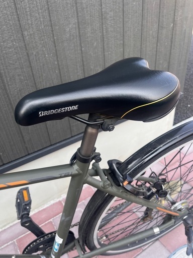 【受け渡し先決まりました】　BRIDGESTONE  TB1 クロスバイク　マットグレー　27型　シマノ7変速ギア
