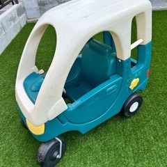 車のおもちゃの画像