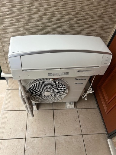 【取り付け･洗浄紹介可能】Panasonic♢﻿メーカー最高ランク♢﻿空気清浄機能♢﻿自動お掃除機能♢﻿ナノイーx搭載♢﻿ひと･ものセ
