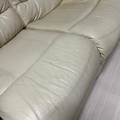 ニトリブランド 3人掛け電動ソファの画像