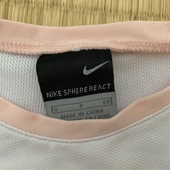 NIKE ホワイト＆薄ピンク　Sの画像