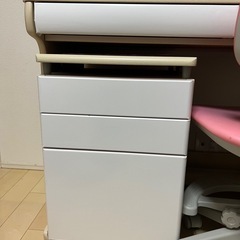 【廃盤　期間限定価格】コイズミ学習机 椅子　セットの画像