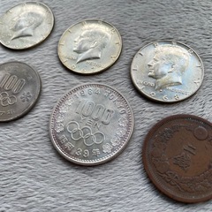 【銀貨4枚含】1000円銀貨 東京五輪 / ケネディ 50セント 3種(1966-68) / 明治二銭 / 記念硬貨 合計7点 貴金属 地金 コレクター ※価格要相談の画像