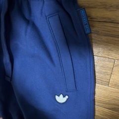 ★新品未使用★ adidas  ボトムス　レディース　青　Mの画像