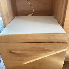 食器棚　カントリー調　3月29日までの画像