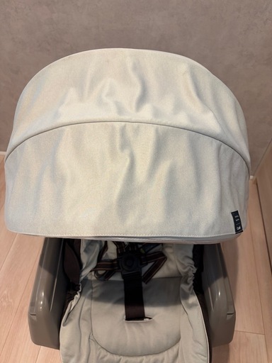 お話し中　【オンライン決済】コンビ　ネムリラ　電動バウンサー　 combi  ハイローチェア
