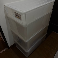 ニトリ　押入れケース4点セットの画像