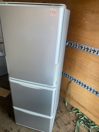 NO B959?福岡市内配送設置無料✨?シャープ 冷蔵庫 350L 3ドア どっちもドア 両開き 中段冷凍室 シルバー SJ-W351