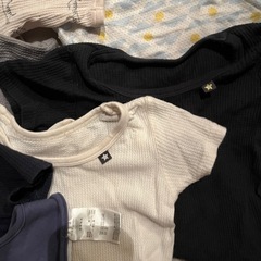 メッシュロンパース70〜80 13点セットおまけの未使用スタイ2つ付きの画像