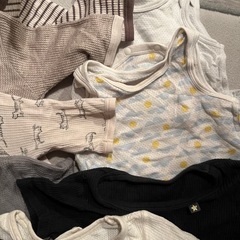 メッシュロンパース70〜80 13点セットおまけの未使用スタイ2つ付きの画像