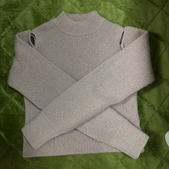 袖2wayショルダーオープンニットトップスの画像