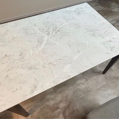 【美品】【29日まで】伸長式ダイニングテーブル3点セット 椅子2脚 大理石調 80/120×80H70の画像