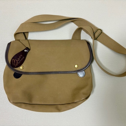 【Brady】ショルダーバッグ