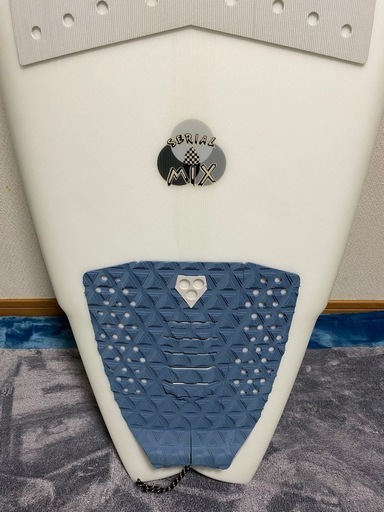 SUPER BRAND スーパーブランド シリアルミックスヘリックス 5'6 サーフボード　新品同様