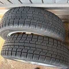 スタッドレスタイヤの画像