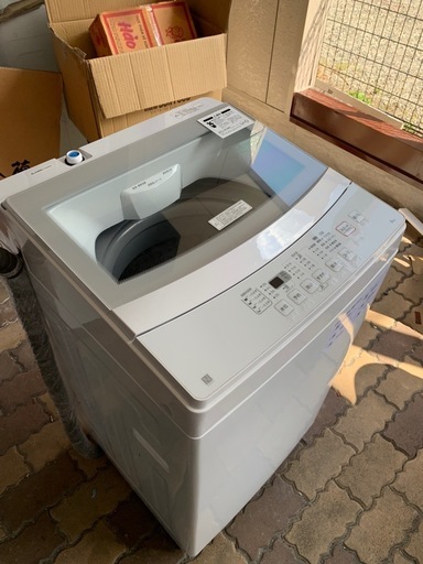 洗濯機(ニトリ2022年製6kg)