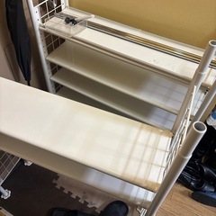 菊屋 突っ張り ラック 幅78 8段 TP-5405 棚 白 つっぱり 突っ張り棚 ホワイト 壁面収納の画像