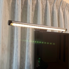 モニターLEDライトの画像
