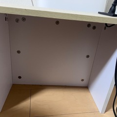 ケーブル隠しボックスの画像