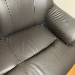 【玄関にてお渡し】ニトリ2人がけソファ コウテイ3の画像