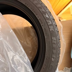 BLIZZAK REVO GZ 235/50R18 スタッドレスタイヤ 4本の画像
