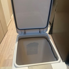 フタつきゴミ箱　20L　　　の画像