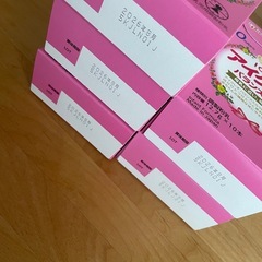 アイクレオ粉ミルクスティック5箱&バラ10本の画像