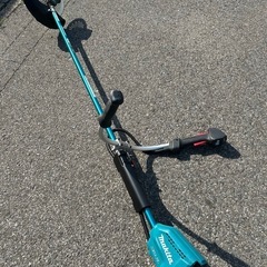 マキタ草刈機MUR368UDの画像