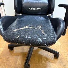 【0円/無料】ゲーミングチェアの画像