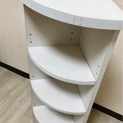 三角コーナーラック 部屋の角にぴったり収まるの画像