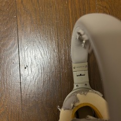 ag WHP01K ワイヤレスヘッドホン クリーム ノイズキャンセリングの画像