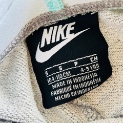 Nike グレー ショートパンツの画像