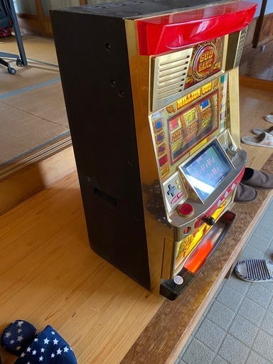 激レア台初代ミリオンゴットゴールドXR
