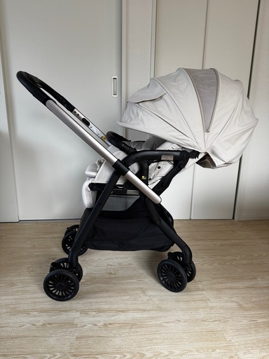 【美品】アップリカ マール