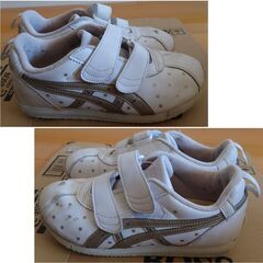 22㎝　アシックスの靴の画像