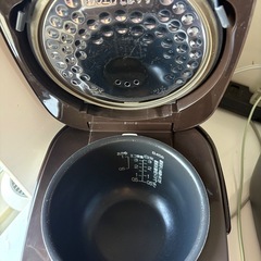炊飯器
（3号炊き）の画像