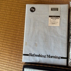 敷布団シーツ、カーテンの画像